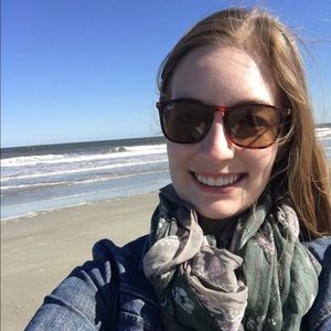 Meet your Posher, Carly